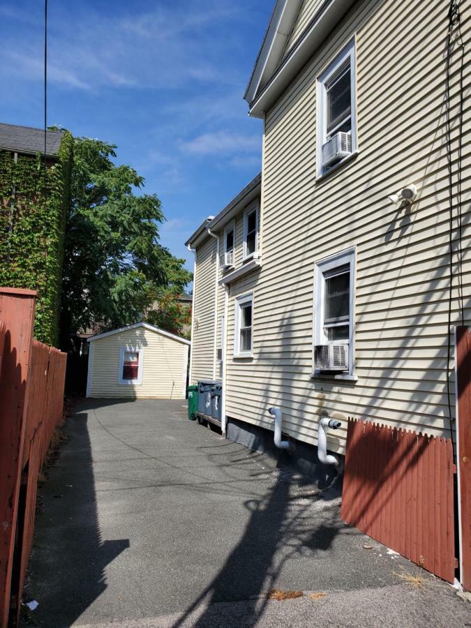 The Windsor Inn Cambridge Exterior photo